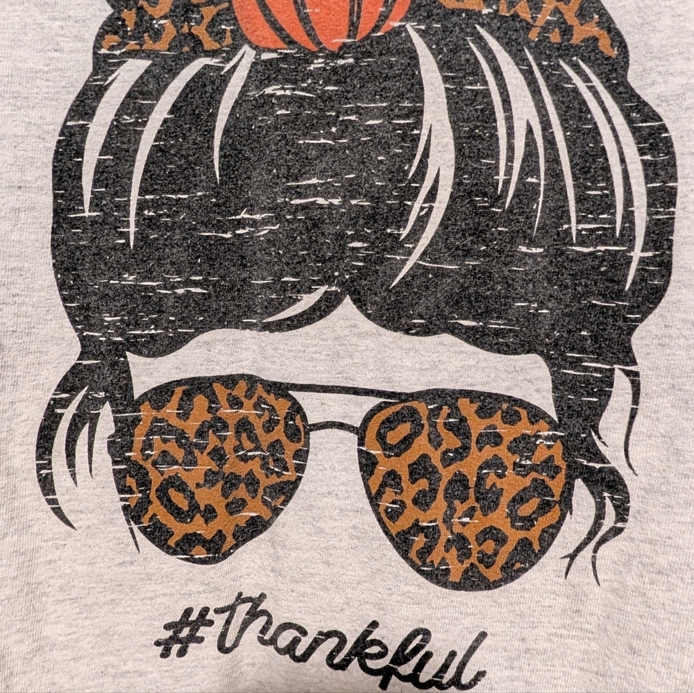 Gildan Gray Thankful Pumpkin Leopard Graphic Tee Fall Shirt M Pumpkin Casual - Picture 3 of 7